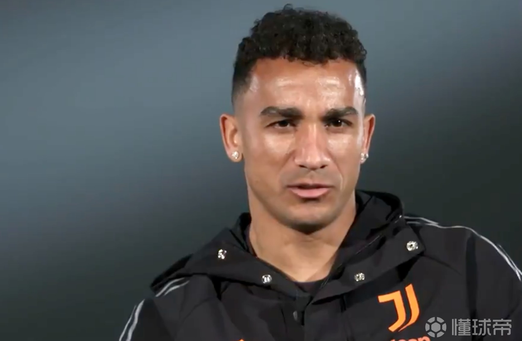 包含德甲赛前走向成谜，波尔图迎来里程碑，信心回归，资深球员宣示担当的词条